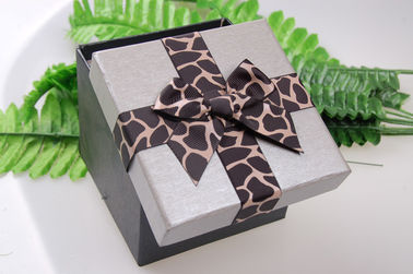 Legame di torsione pre fatto del nastro dell'imballaggio del regalo del contenitore di cioccolato piegarsi con la stampa del leopardo